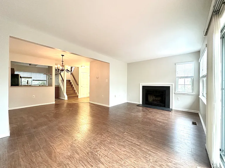 5700 Medallion Ct — Photo 5