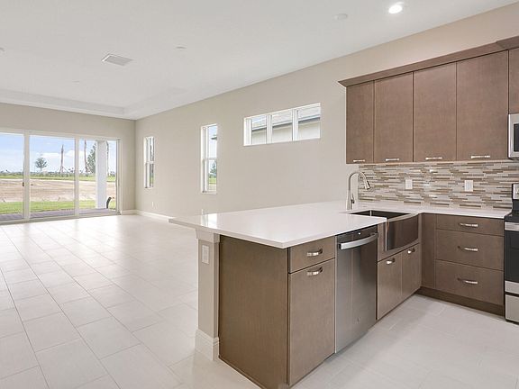 5th image of 9273 SW Pepoli Way