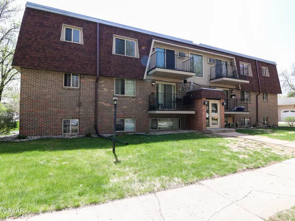 1815 21st Ave S APT 318, Grand Forks, ND 58201
