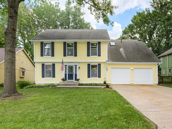 1385 E Meadow Ln, Olathe, KS 66062