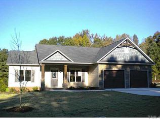 573 Wood Valley Dr, Four Oaks, NC 27524