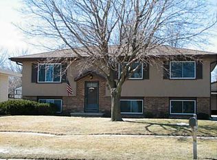 901 E 19th St N, Newton, IA 50208