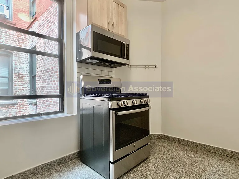 615 Fort Washington Ave #5A — Photo 6