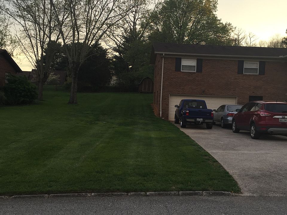 2nd image of 7429 Palmyra Dr