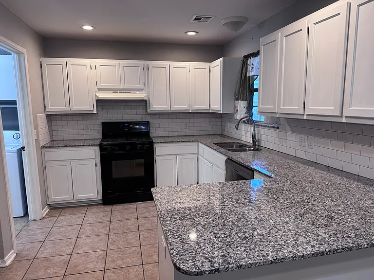 11232 S Nandina Ave — Photo 6