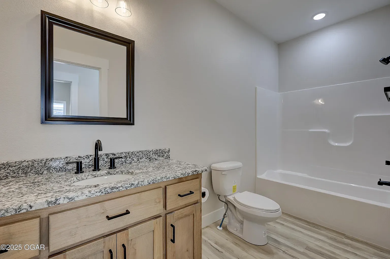 3 bed, 1340 sqft, $1,600 — Photo 2