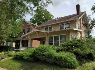 613 E College St APT 2, Iowa City, IA 52240