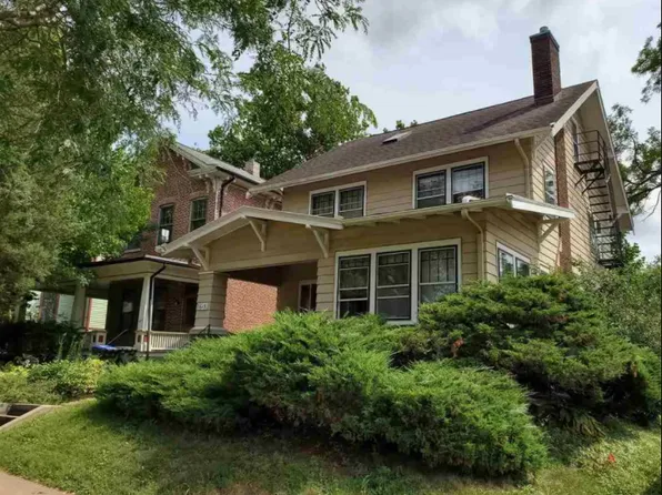 613 E College St APT 2, Iowa City, IA 52240