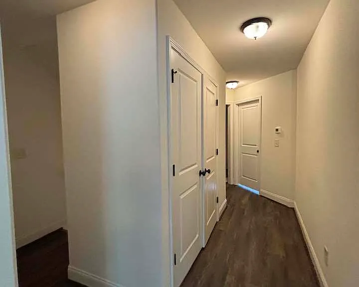 954 Lennox Blvd #1 — Photo 20