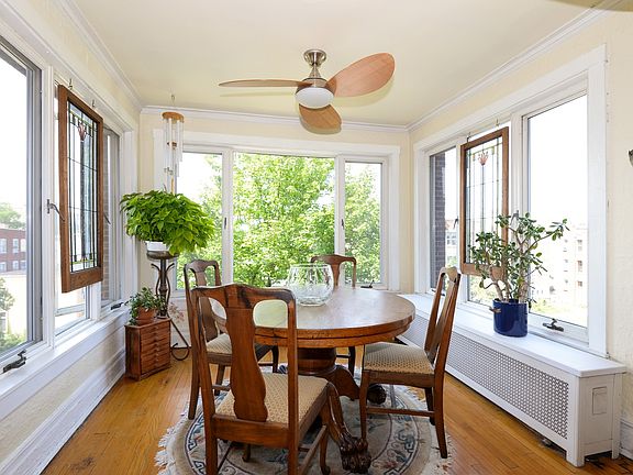 2nd image of 1107 W North Shore Ave #3E
