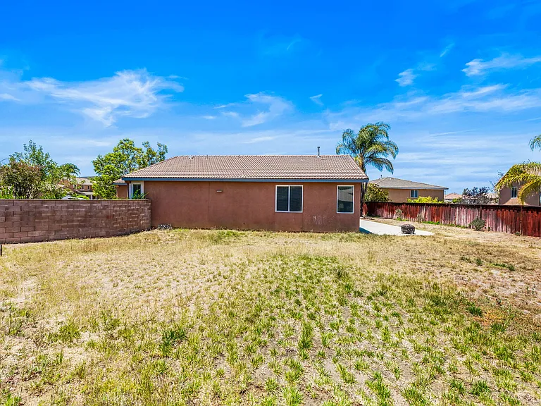 31844 Empresa Cir — Photo 19