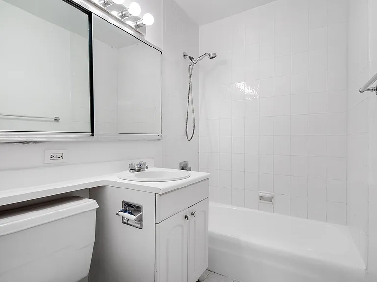 345 E 80th St #18H — Photo 7
