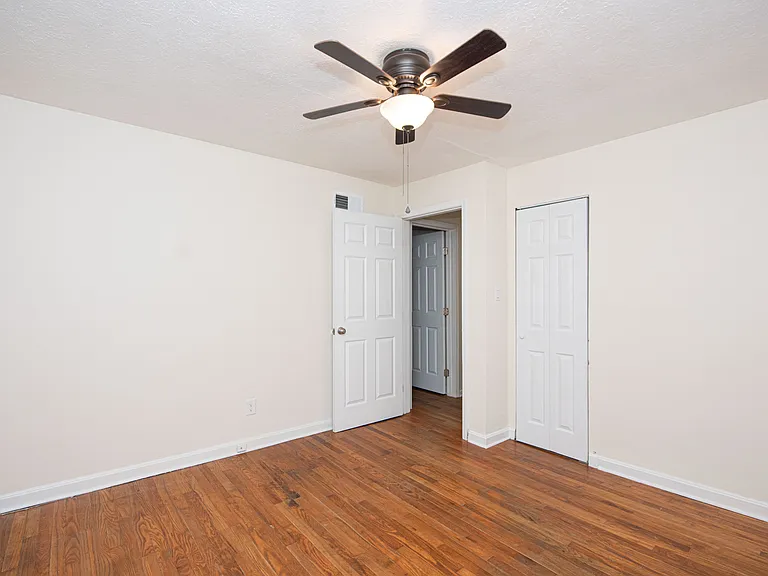 705 Briscoe Dr — Photo 14