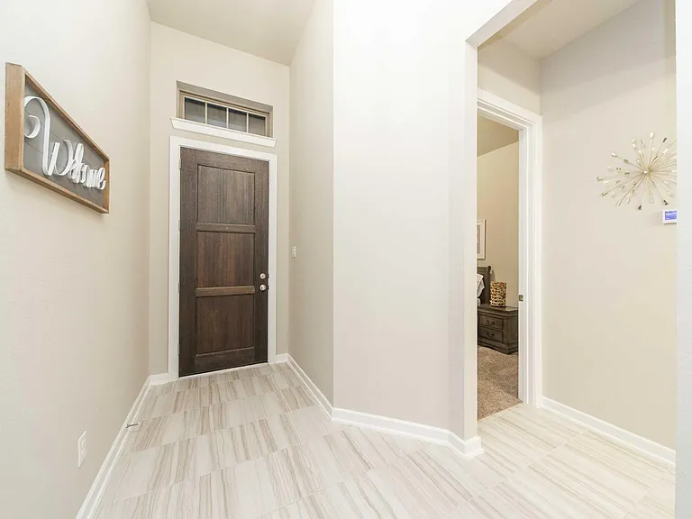 8719 Fox Trail Dr — Photo 10