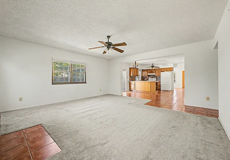 2822 E Willow Ave — Photo 13