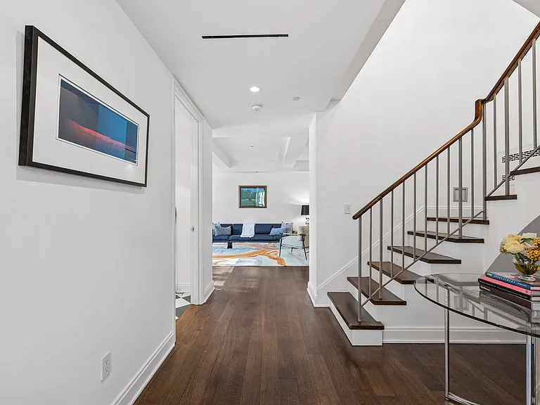 61 5th Ave #2 — Photo 5
