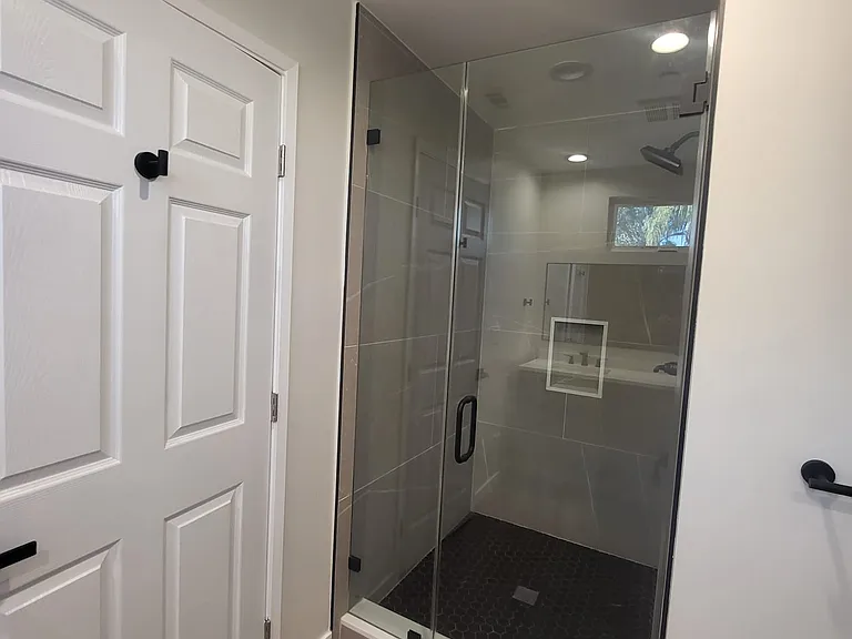 7134 1/2 Yarmouth Ave — Photo 14