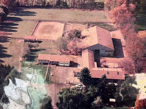 995 N Farms Rd, Wallingford, CT 06492