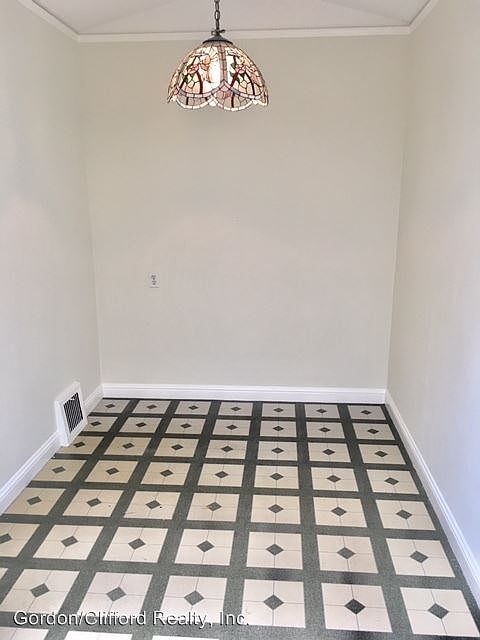 1st image of 2606 31st Ave