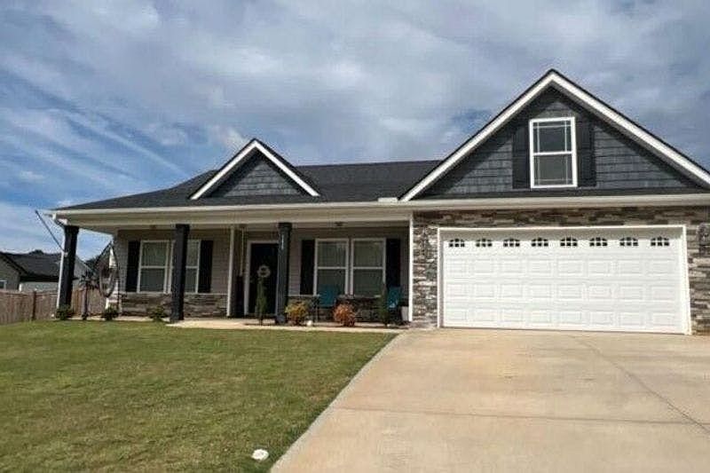 2nd image of 155 Pheasant Ridge Dr