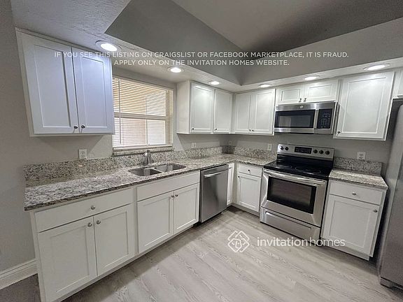 4th image of 3523 SW 9th Ave