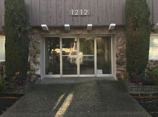 1212 Regent St, Alameda, CA 94501