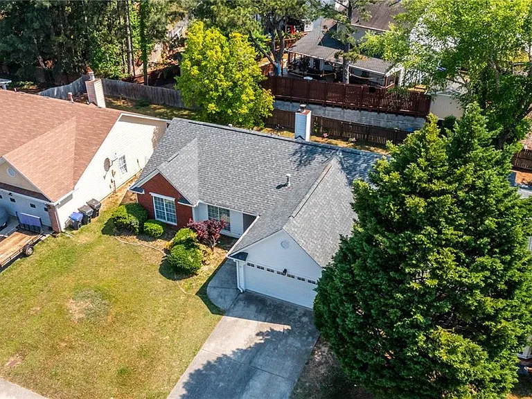 2110 Racquet Club Cir — Photo 37