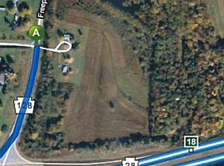 980 Freeport Rd, Freeport, PA 16229