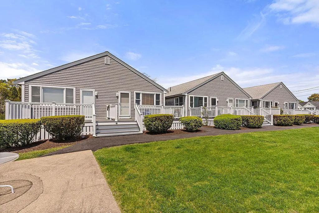 2 bed, 900 sqft, $2,250 — Photo 4