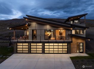 114 Riesling Dr, Rock Island, WA 98850