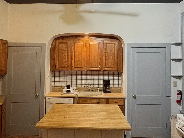 807 N 2nd St #2 — Photo 3