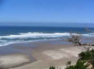 779 SW 11th St, Lincoln City, OR
