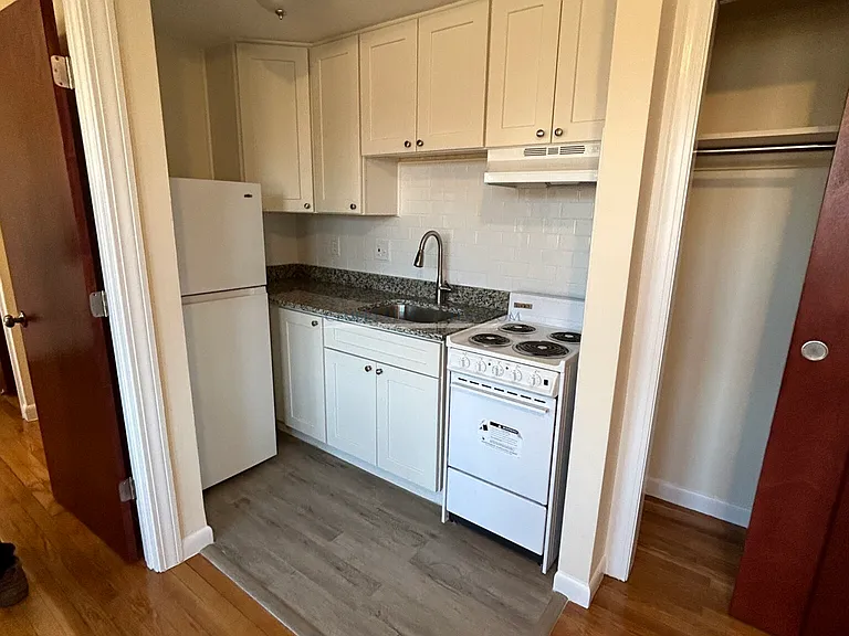 168 Beacon St #21 — Photo 2