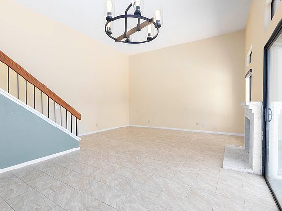 3rd image of 10523 Matinal Cir