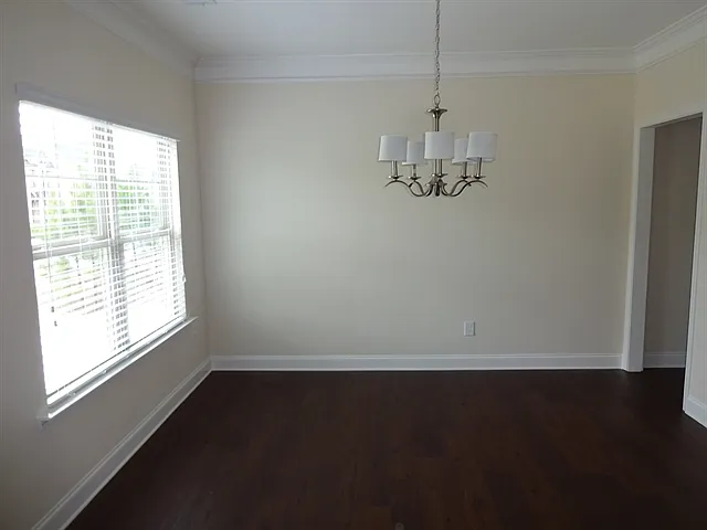2049 Greenfern Ct — Photo 3
