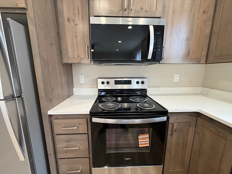 4025 Filbert St NE — Photo 8
