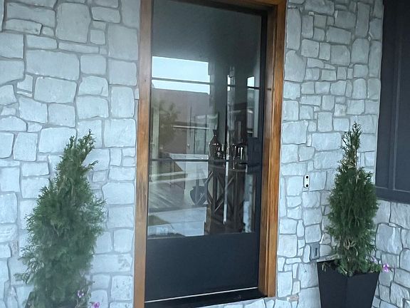 3rd image of 5341 N Lauralwood St