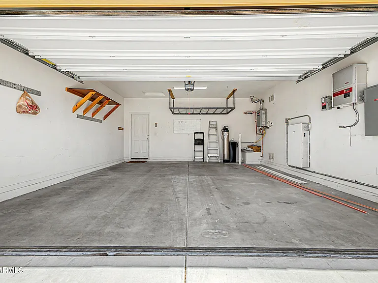 18436 W Shasta St — Photo 36
