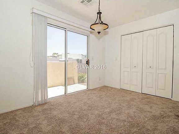 4th image of 693 Anne Ln #25A