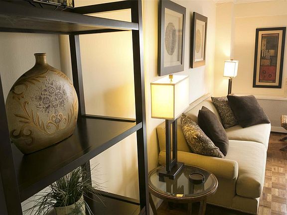 3rd image of 175 W 87th St APT 19B