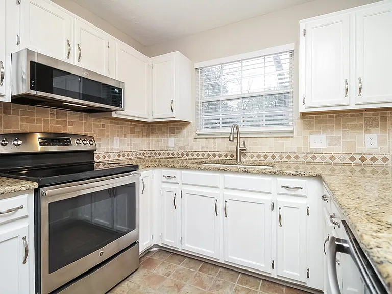 116 Yocum Dr — Photo 8