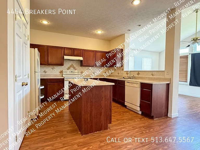4454 Breakers Point — Photo 4