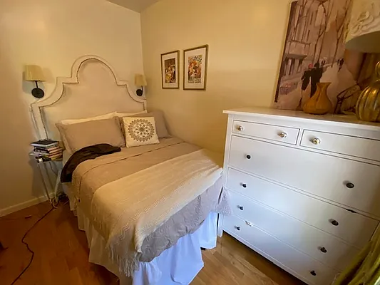 Rented by Mdays Realty | media 28