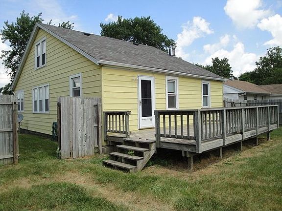 5th image of 311 Eisenhower Dr