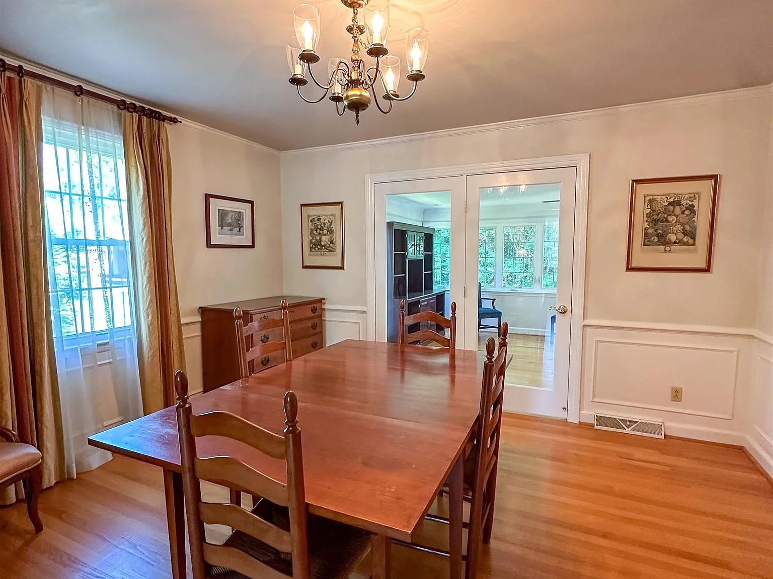 3 bed, 3.0 bath, 2665 sqft, $3,250 — Photo 3