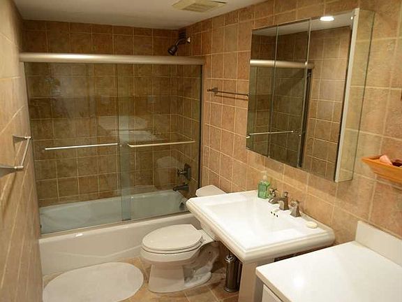 5th image of 5401 Collins Ave APT 631