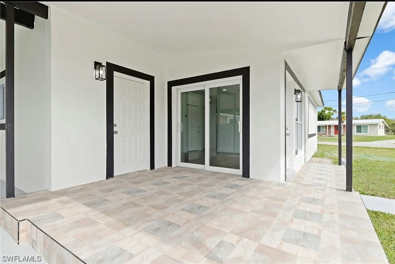 3 bed, 1080 sqft, $1,800 — Photo 2