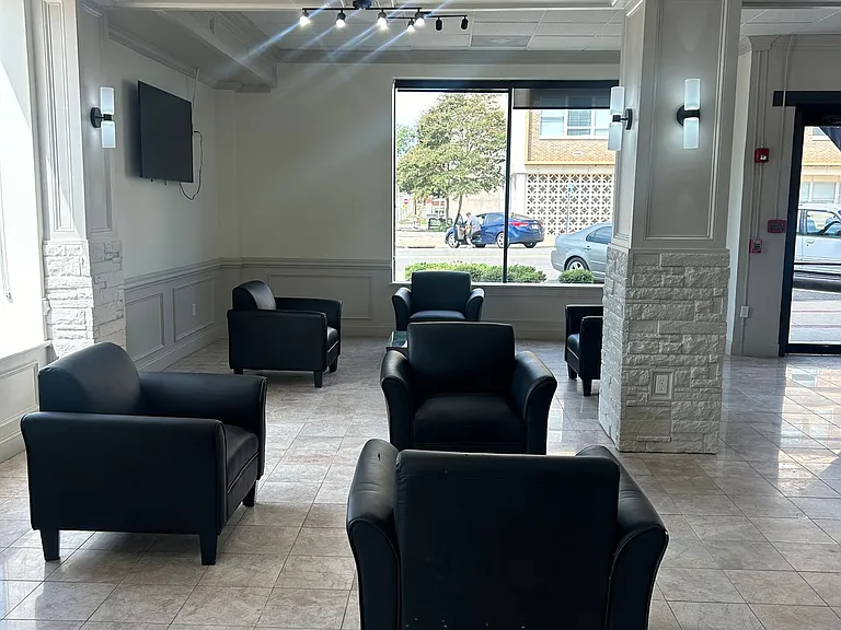 Park Place Apartments — Photo 7