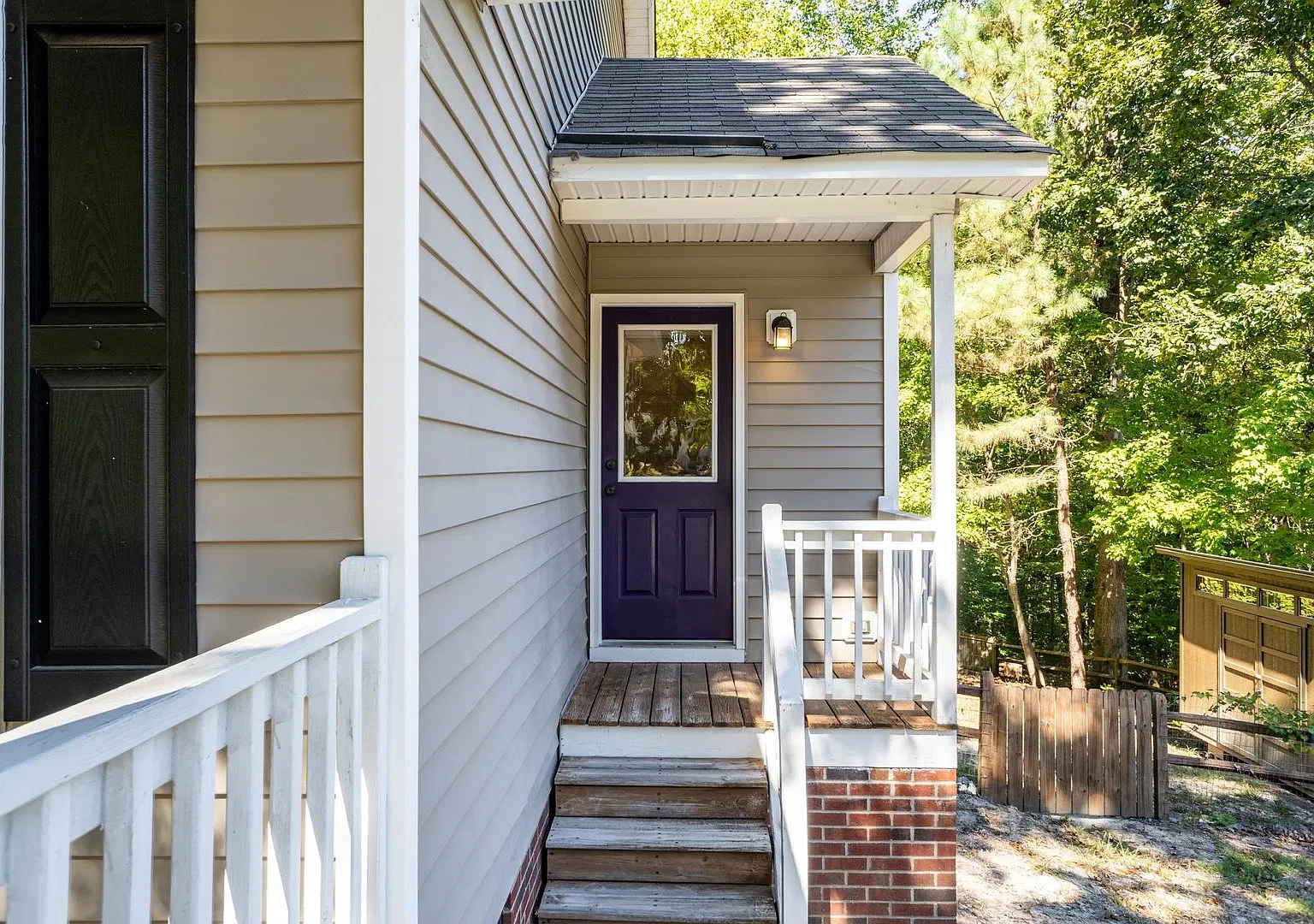 Three Bedroom Home! — Photo 4