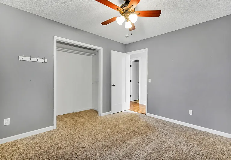 365 Bell Factory Rd — Photo 23